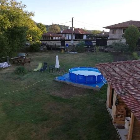 Guest House Yana Turkasheni ภายนอก รูปภาพ