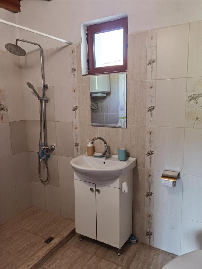 Guest House Yana Turkasheni ภายนอก รูปภาพ
