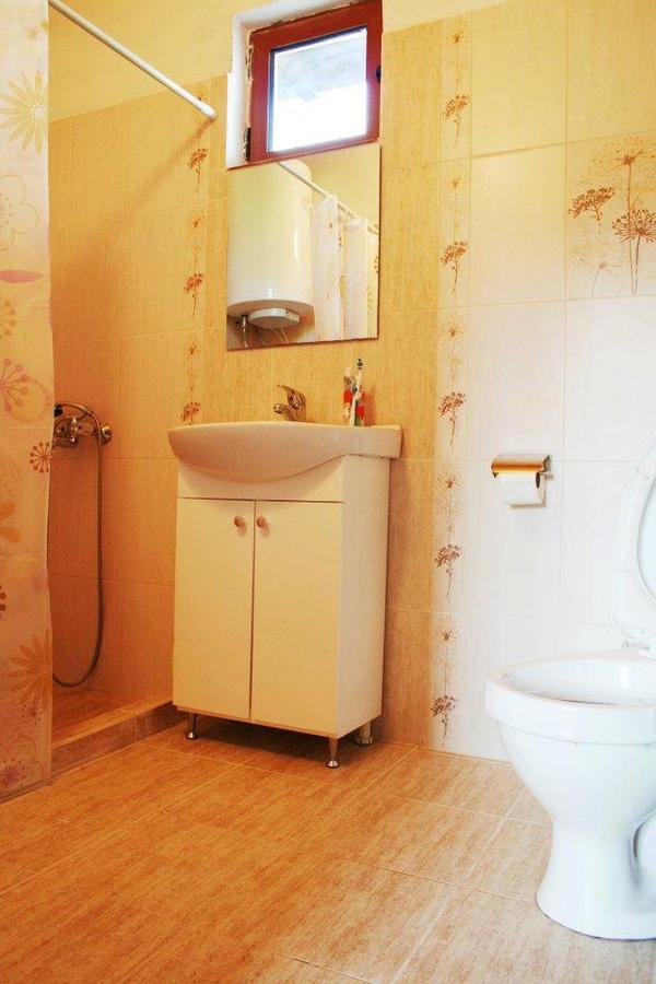 Guest House Yana Turkasheni ภายนอก รูปภาพ