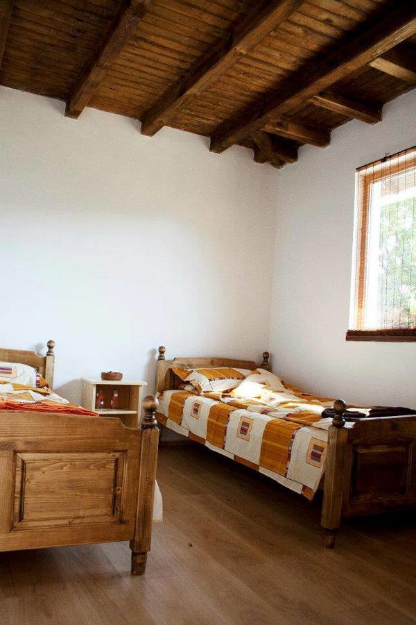 Guest House Yana Turkasheni ภายนอก รูปภาพ