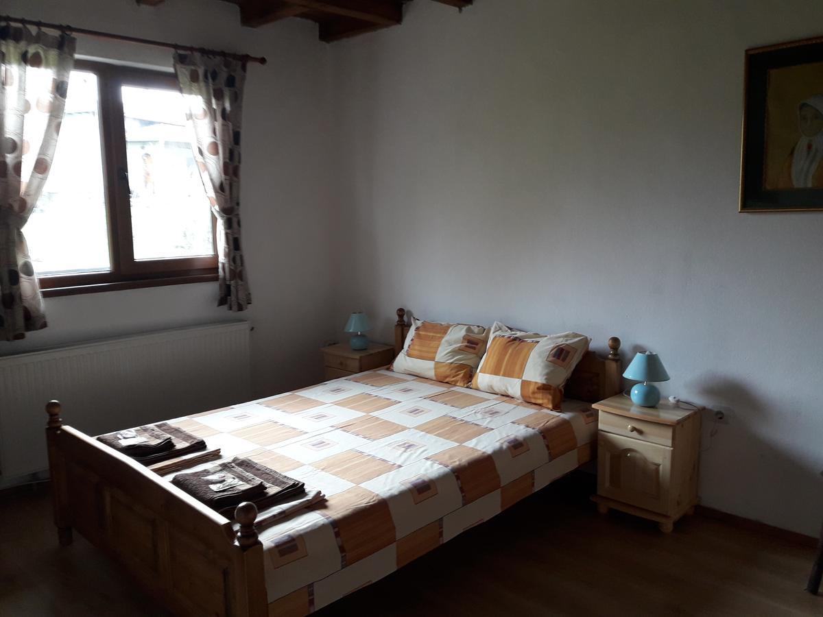 Guest House Yana Turkasheni ภายนอก รูปภาพ